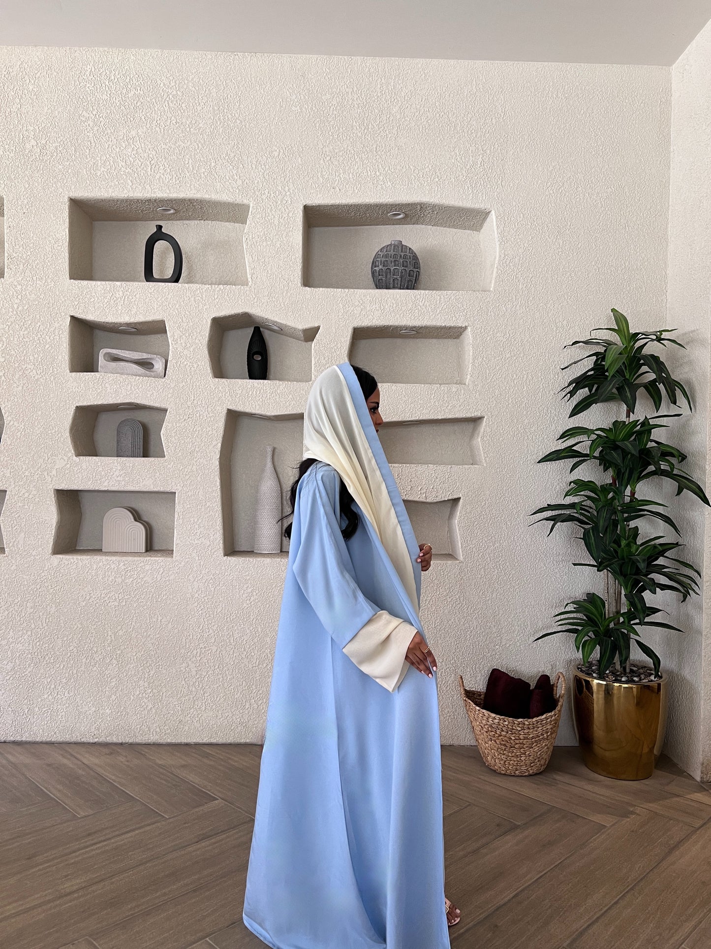 Sky Blue Abaya with Off-White Chiffon Sleeves Scarf عباية سماوي بأكمام و طرحة شيفون سكري