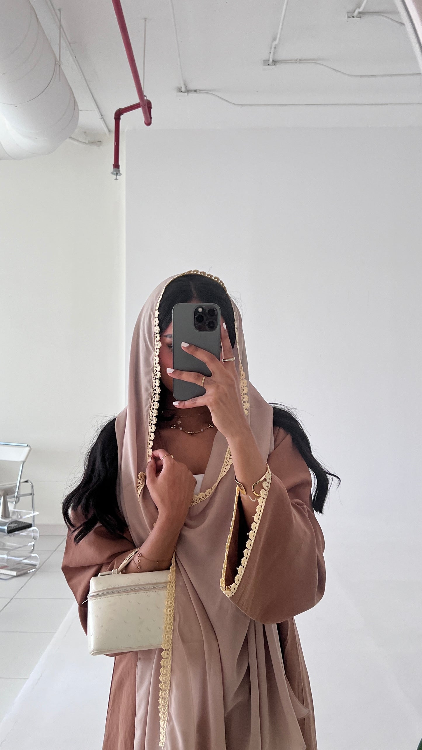 عباية سادة نص كلوش من الحرير المغسول باللون البني بتفاصيل دانتيل Flared Brown Washed Silk Abaya with Lace Trim