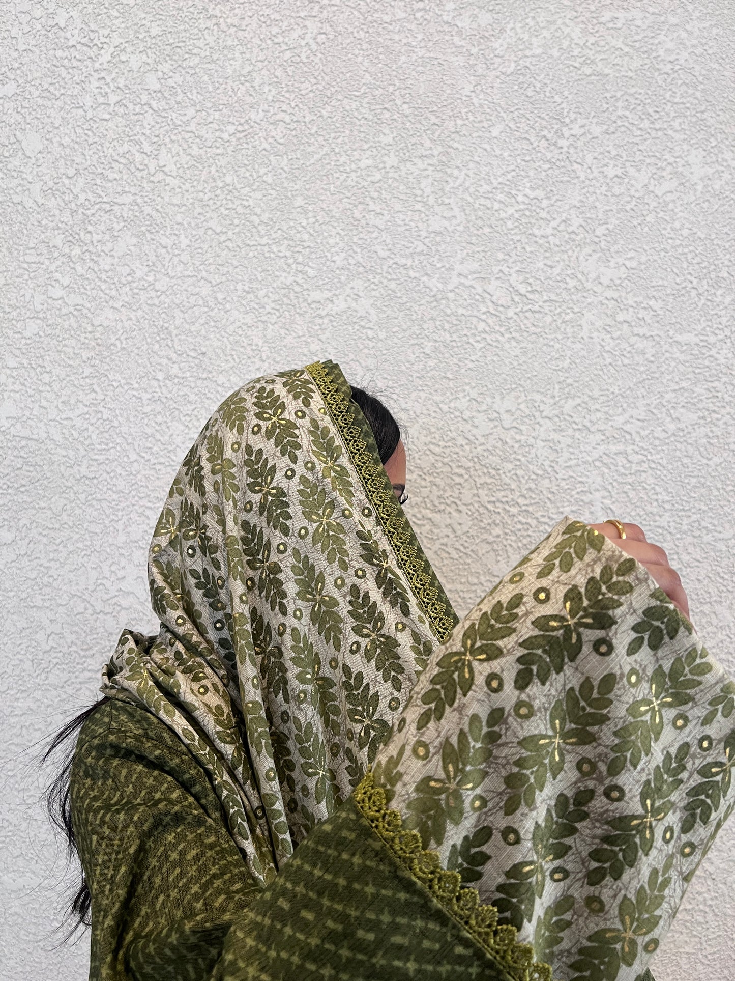 عباية هندية أخضر زيتوني Olive Green Indian Abaya